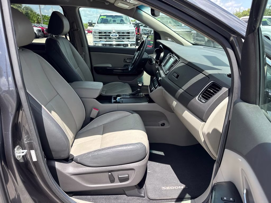 2017 Platinum Graphite Kia Sedona SX FWD Van