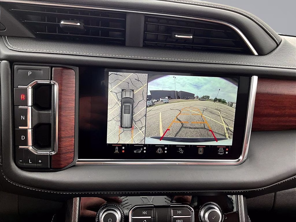 2023 White GMC Yukon XL Denali Ultimate 4X4 SUV