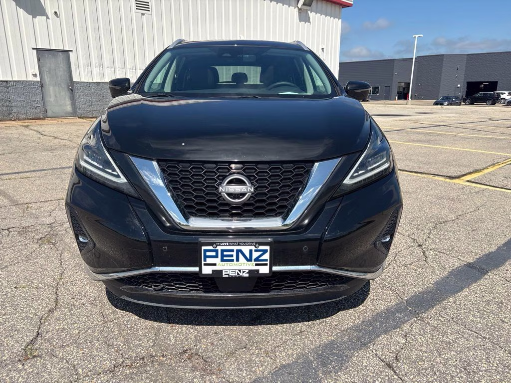 2024 Black Nissan Murano SL AWD SUV