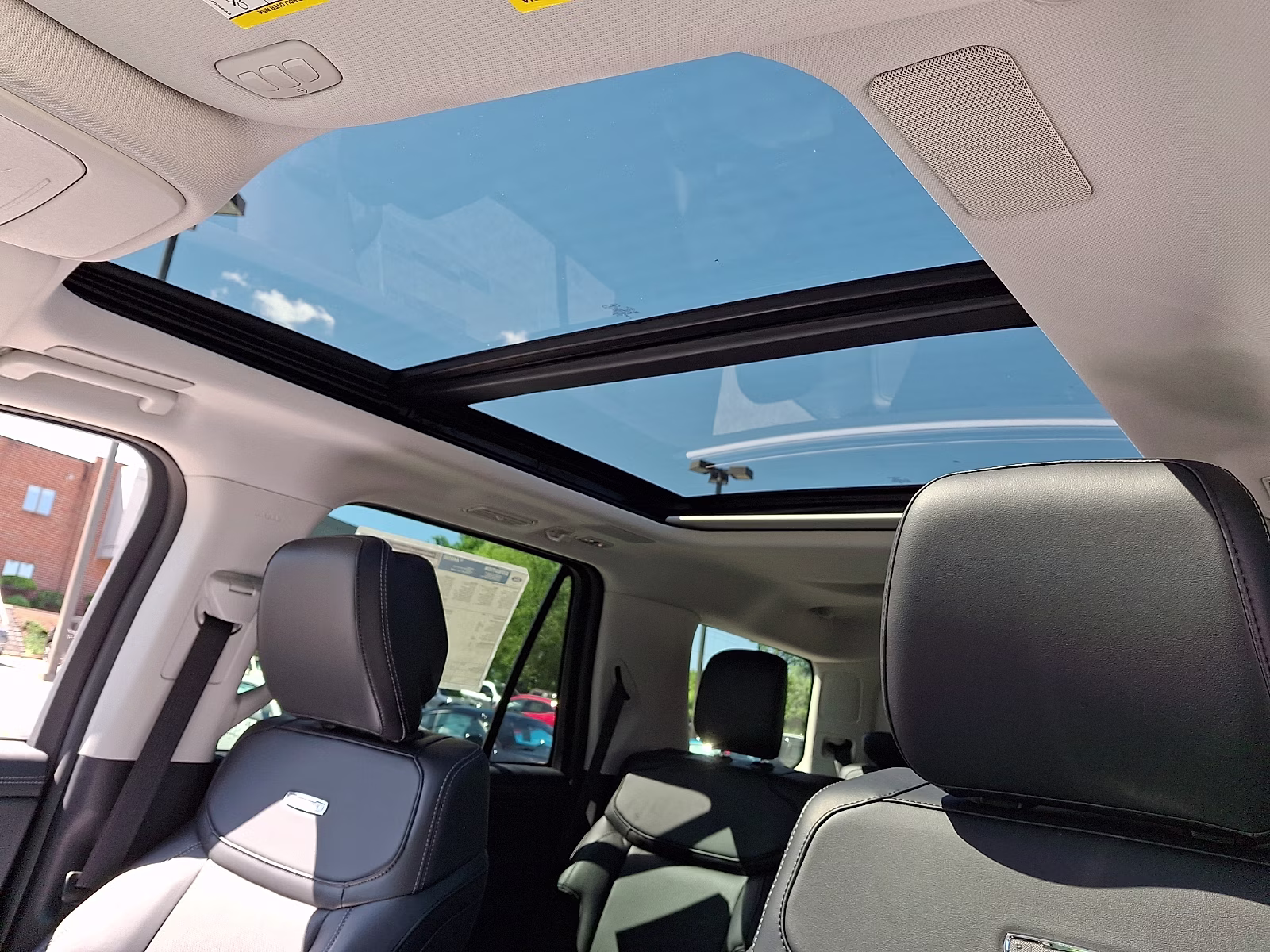 2026 Oxford White - YZ Ford Expedition Platinum 4X4