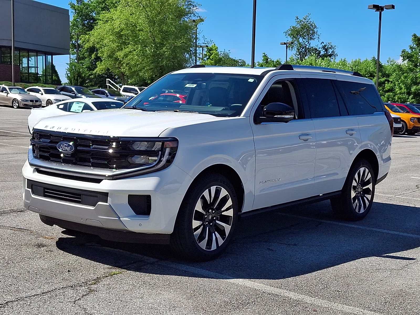 2026 Oxford White - YZ Ford Expedition Platinum 4X4
