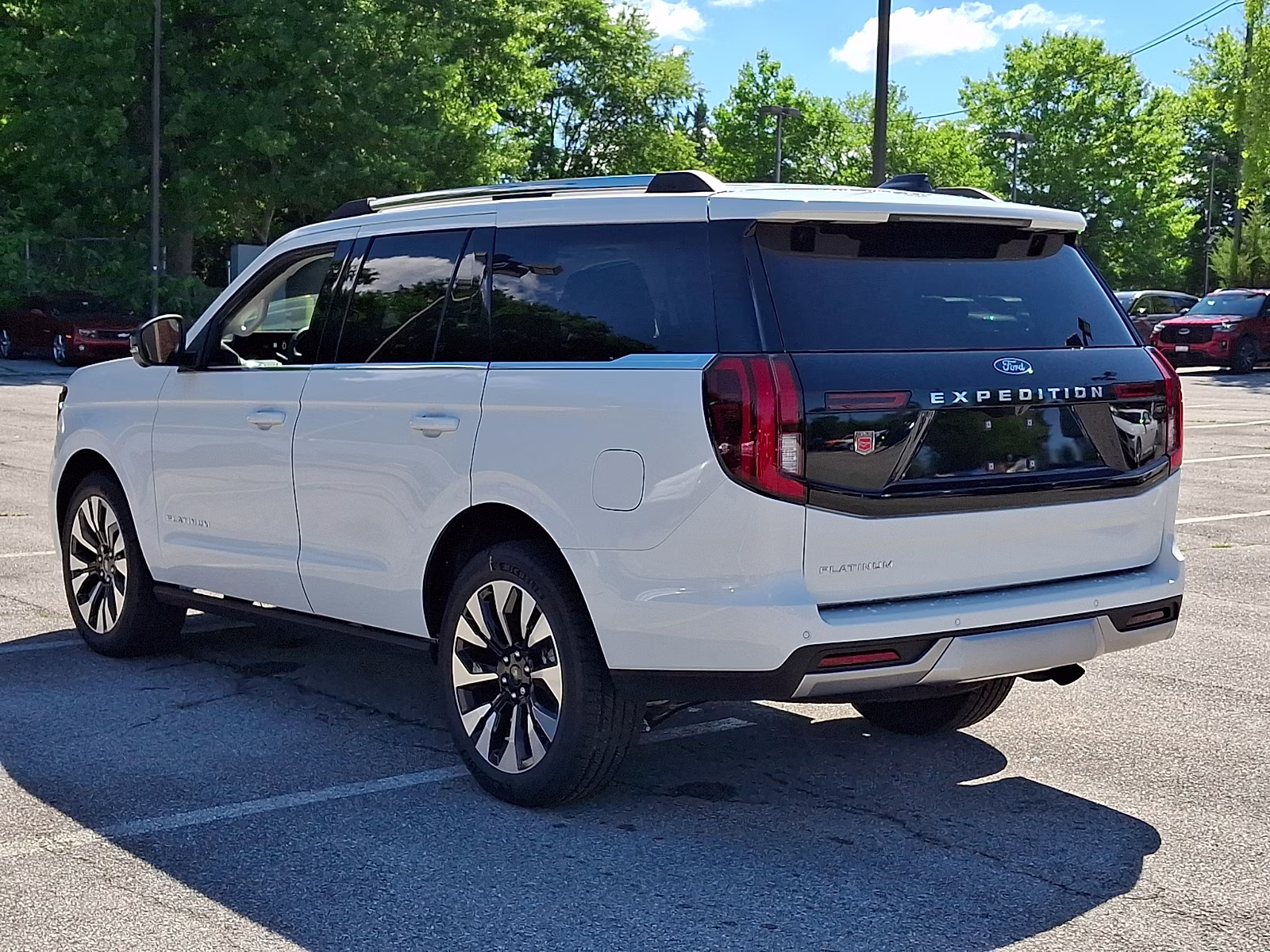 2026 Oxford White - YZ Ford Expedition Platinum 4X4