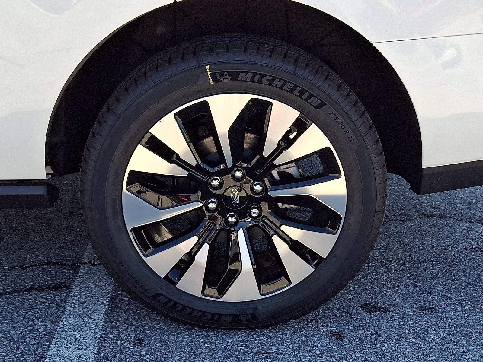 2026 Oxford White - YZ Ford Expedition Platinum 4X4