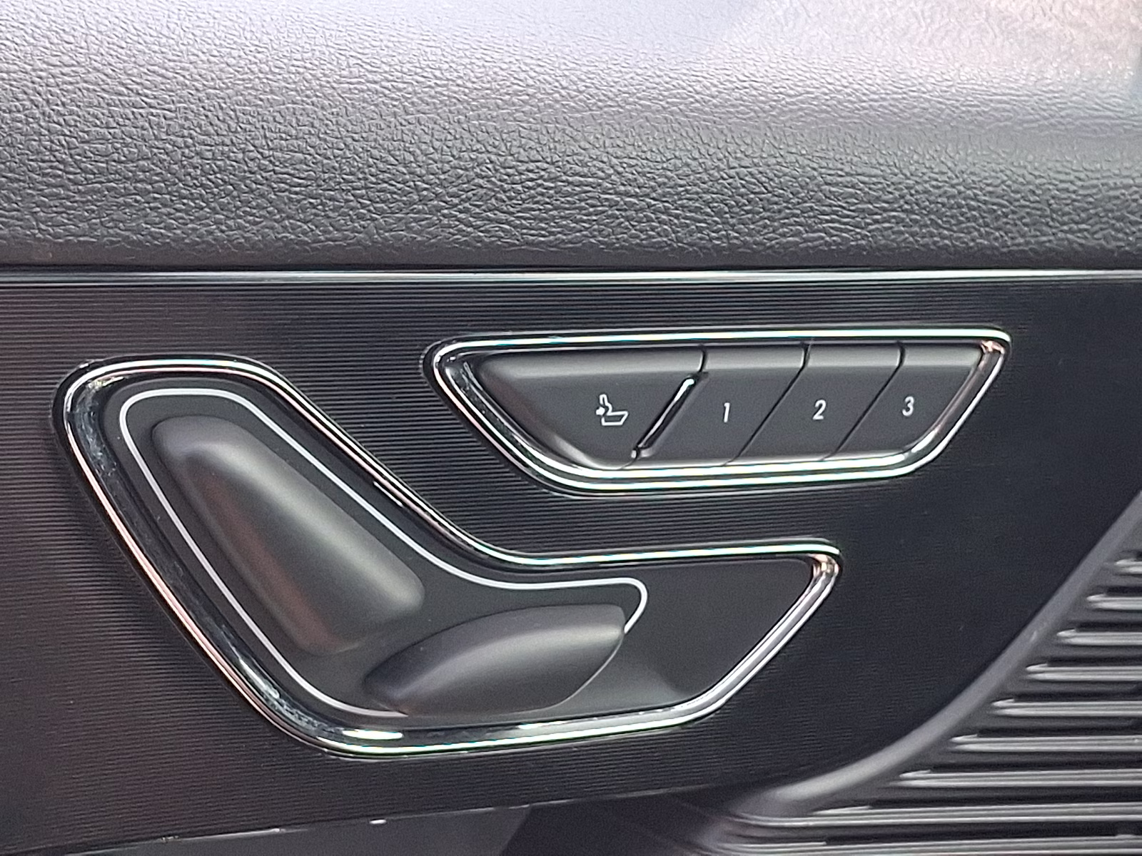 2022 Silver Radiance Metallic Clearcoat - JS Lincoln Corsair Reserve AWD