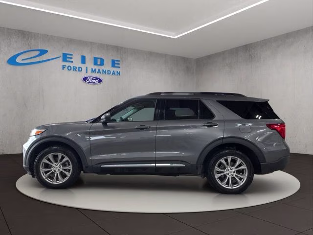 2023 Gray Metallic Ford Explorer XLT 4X4 SUV