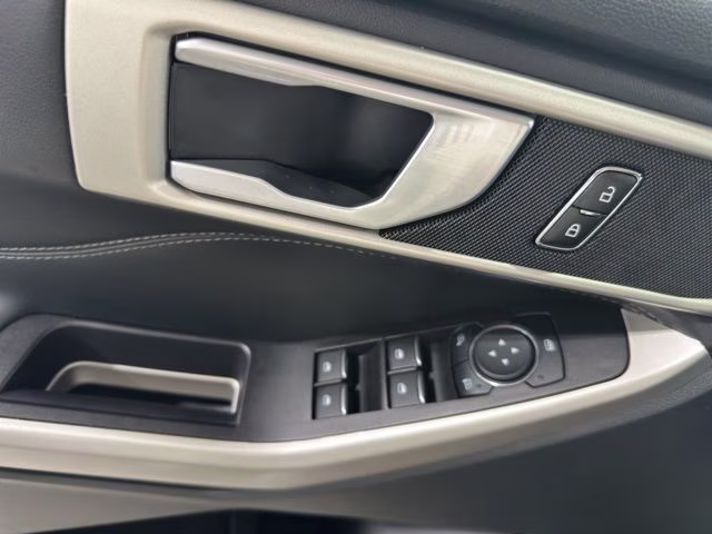 2023 Gray Metallic Ford Explorer XLT 4X4 SUV