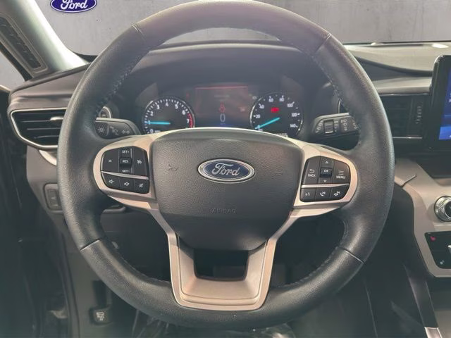 2023 Gray Metallic Ford Explorer XLT 4X4 SUV