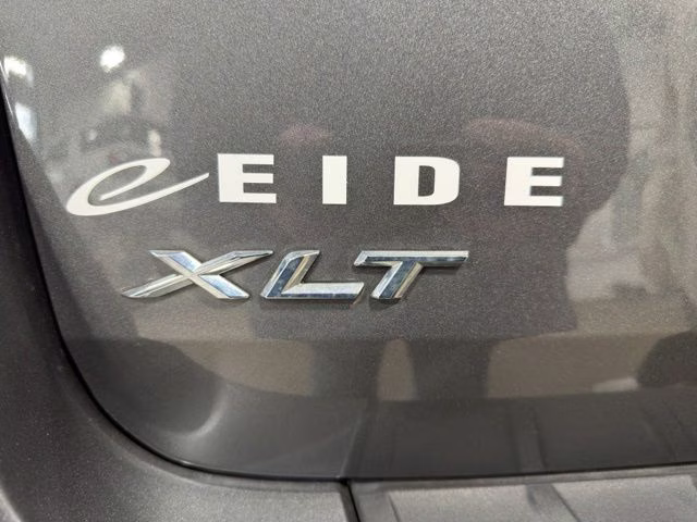 2023 Gray Metallic Ford Explorer XLT 4X4 SUV