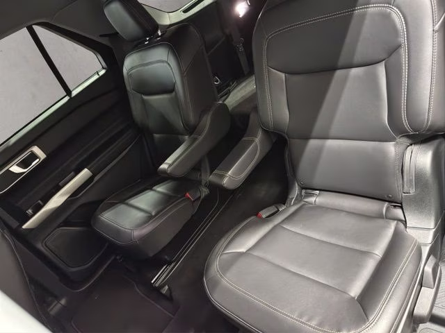 2023 Gray Metallic Ford Explorer XLT 4X4 SUV