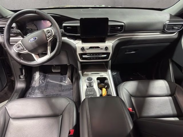 2023 Gray Metallic Ford Explorer XLT 4X4 SUV