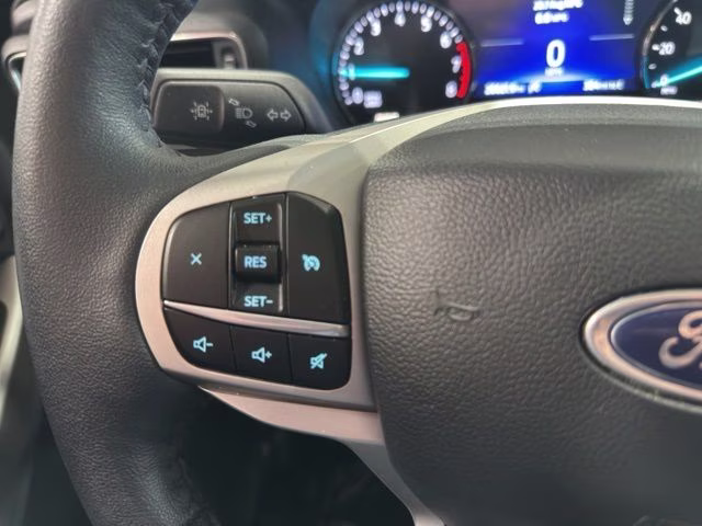 2023 Gray Metallic Ford Explorer XLT 4X4 SUV