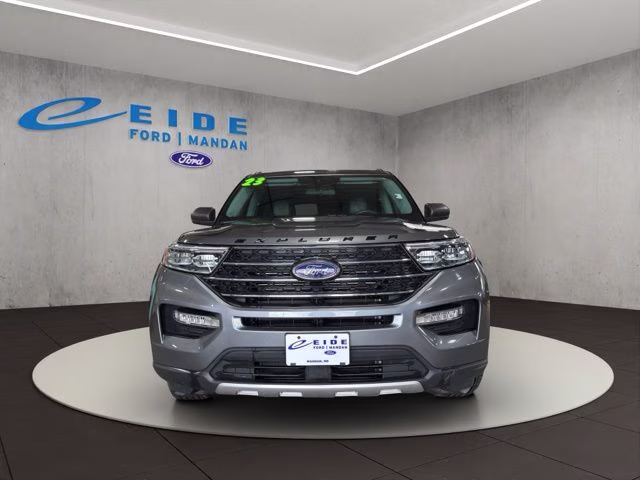 2023 Gray Metallic Ford Explorer XLT 4X4 SUV