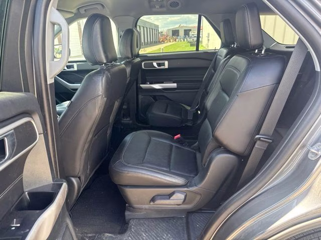 2023 Gray Metallic Ford Explorer XLT 4X4 SUV