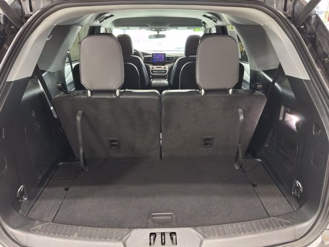 2023 Gray Metallic Ford Explorer XLT 4X4 SUV