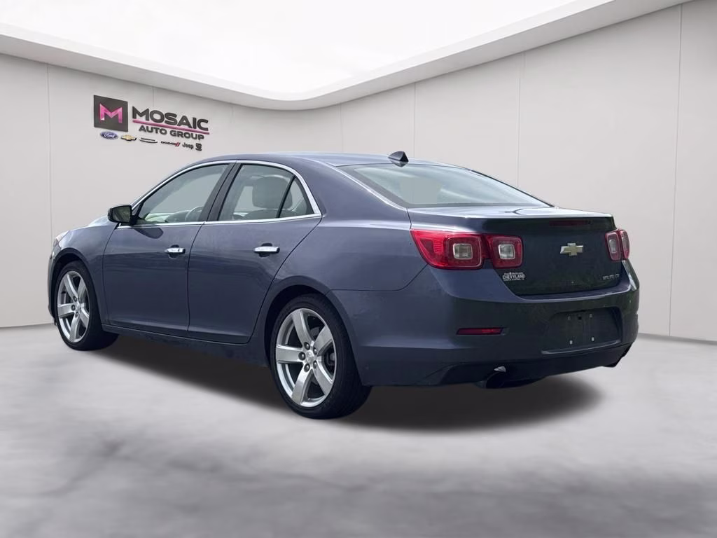 2013 Blue Metallic Chevrolet Malibu LTZ FWD Sedan