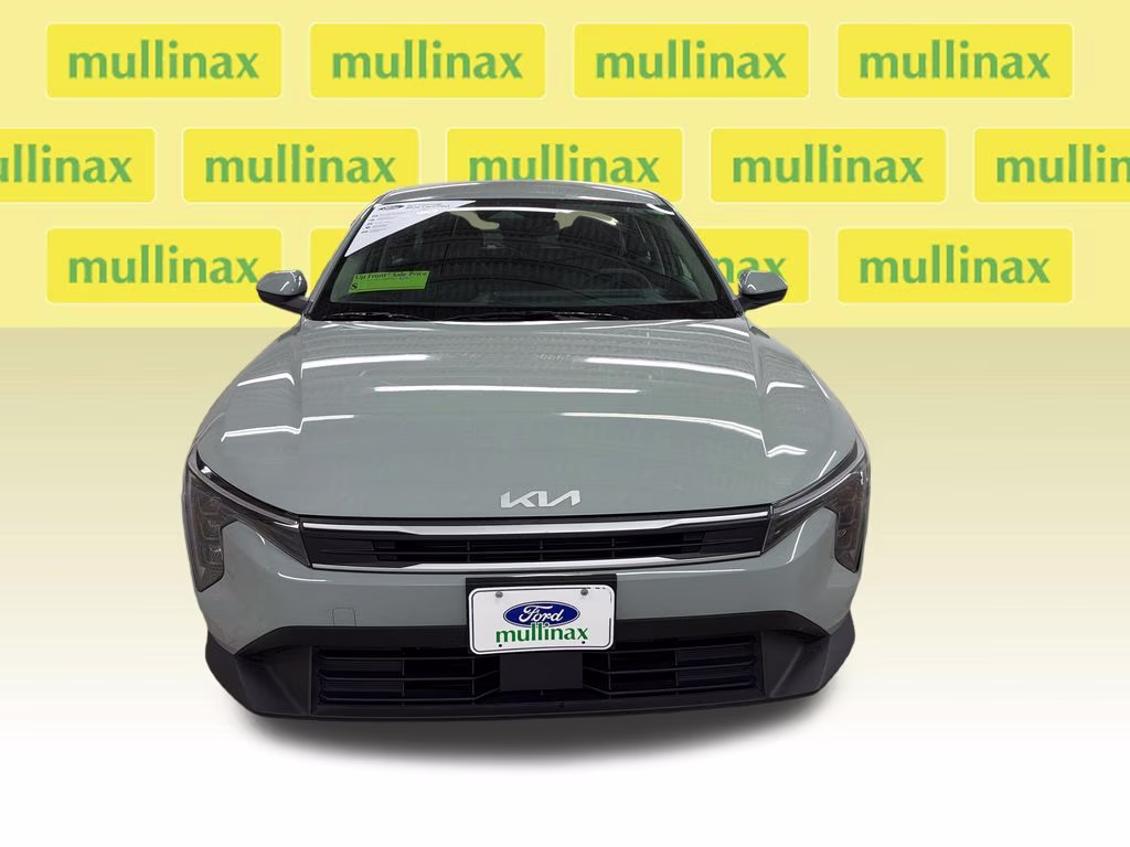 2025 Morning Haze Kia K4 LXS FWD Sedan
