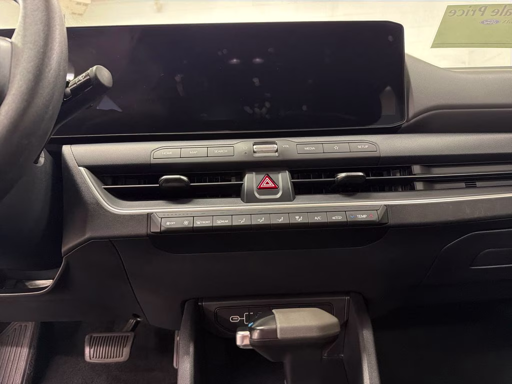 2025 Morning Haze Kia K4 LXS FWD Sedan