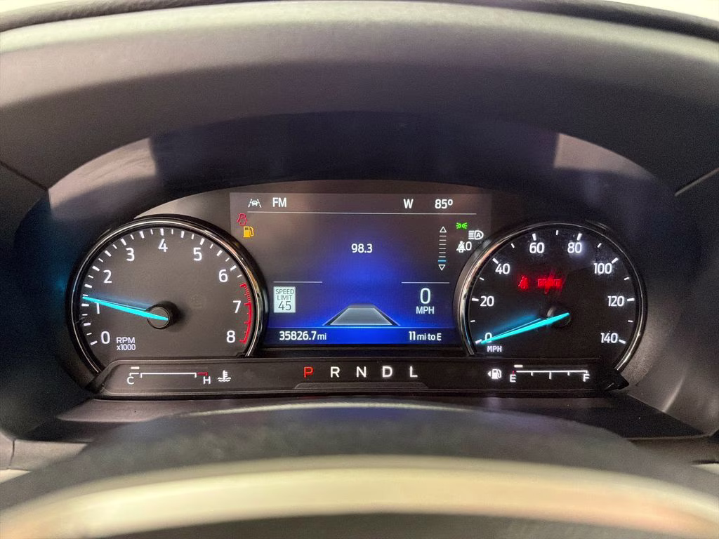 2023 Iconic Silver Metallic Ford Explorer XLT RWD SUV