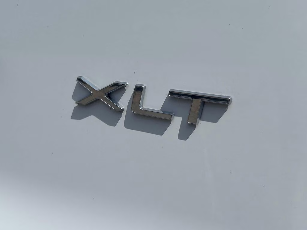 2023 Oxford White Ford Transit-350 XLT RWD Crossover