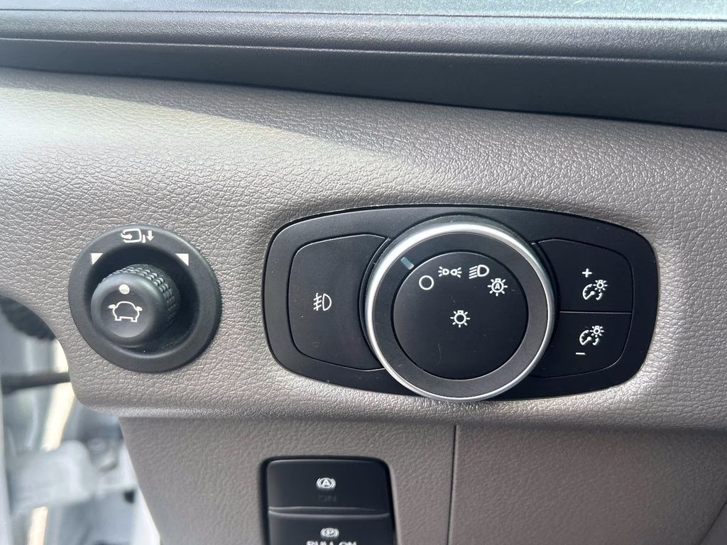 2023 Oxford White Ford Transit-350 XLT RWD Crossover