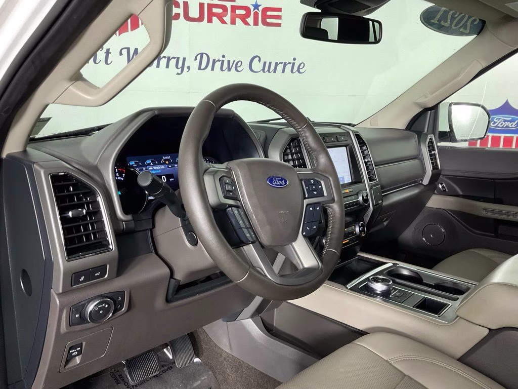 2021 White Metallic Ford Expedition XLT RWD SUV