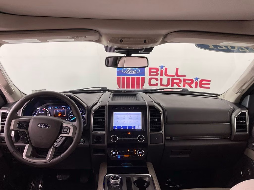 2021 White Metallic Ford Expedition XLT RWD SUV