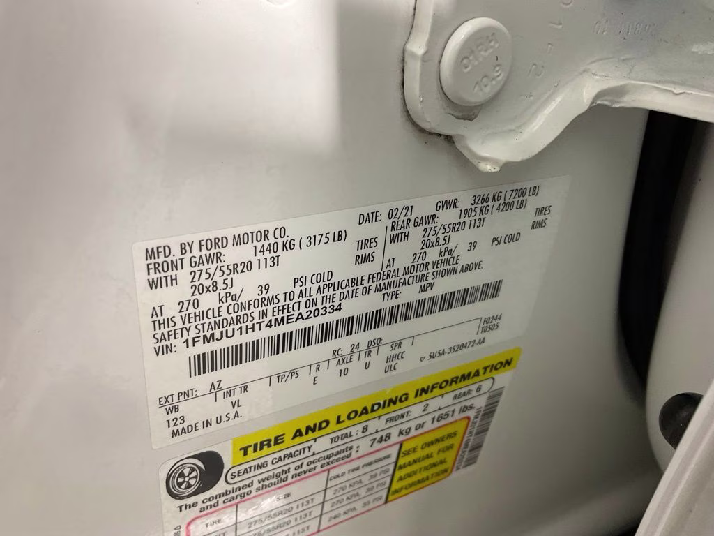 2021 White Metallic Ford Expedition XLT RWD SUV