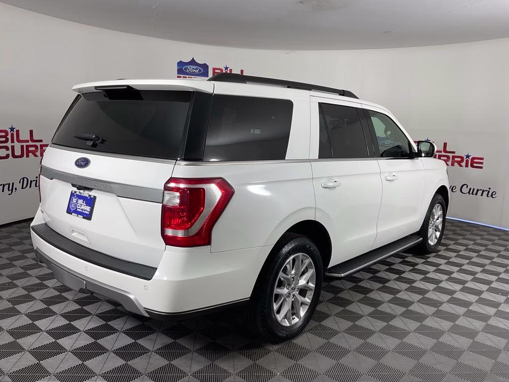 2021 White Metallic Ford Expedition XLT RWD SUV