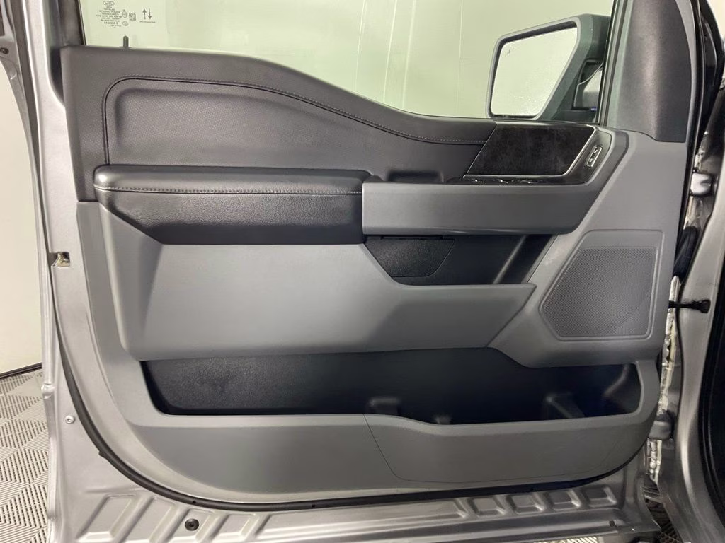 2021 Silver Metallic Ford F-150 XLT 4X4 Truck