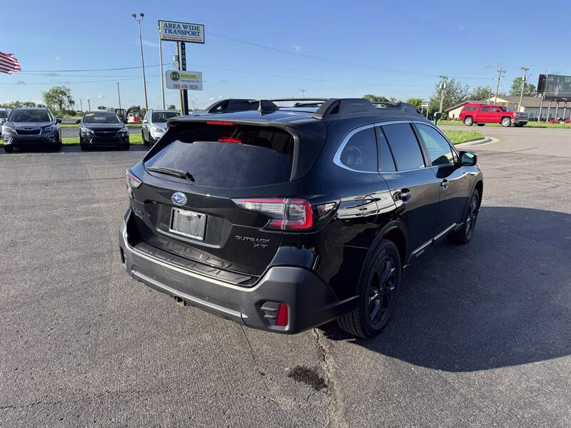2022 Crystal Black Silica Subaru Outback Onyx Edition XT AWD Crossover