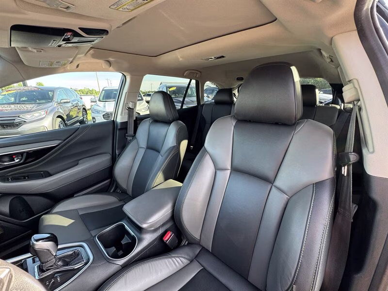 2022 Crystal Black Silica Subaru Outback Onyx Edition XT AWD Crossover