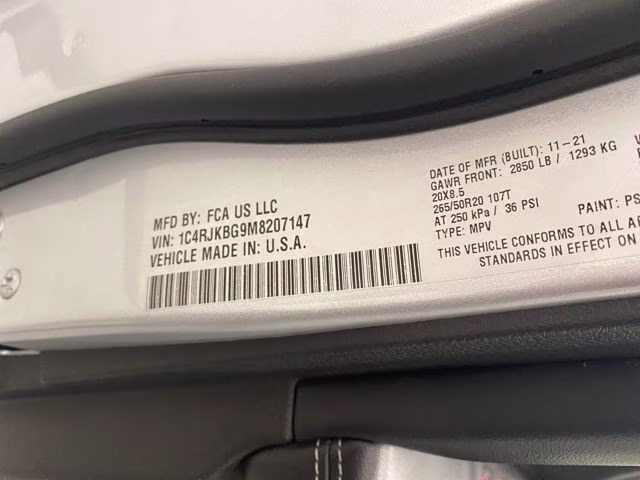2021 Silver Zynith Jeep Grand Cherokee L Limited 4X4 SUV