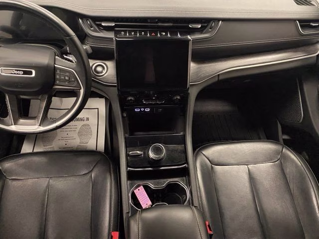2021 Silver Zynith Jeep Grand Cherokee L Limited 4X4 SUV