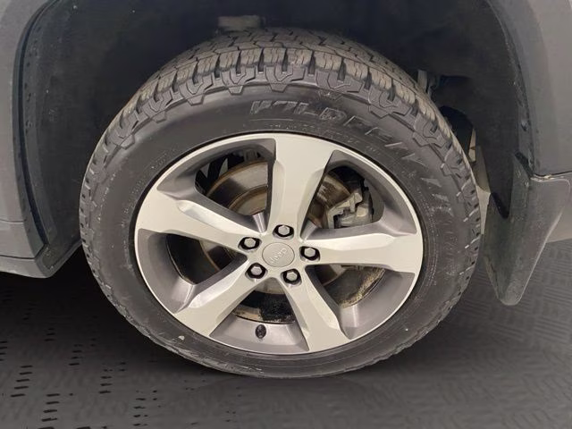 2021 Silver Zynith Jeep Grand Cherokee L Limited 4X4 SUV