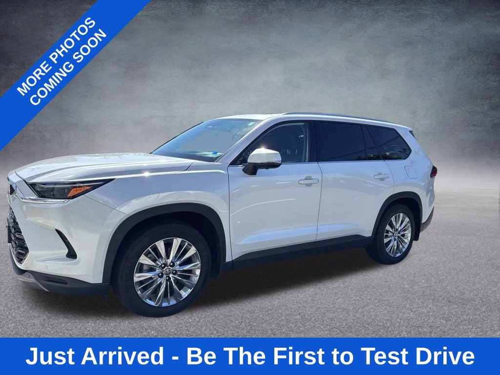2024 Pearl Toyota Grand Highlander Platinum AWD SUV