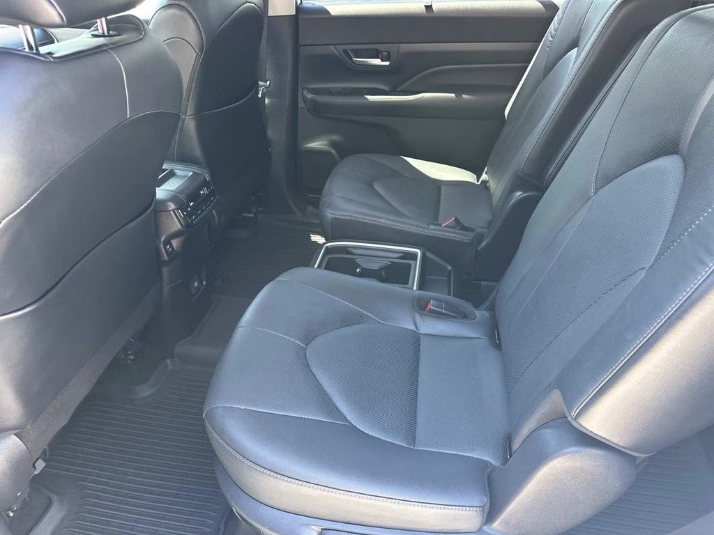 2024 Pearl Toyota Grand Highlander Platinum AWD SUV
