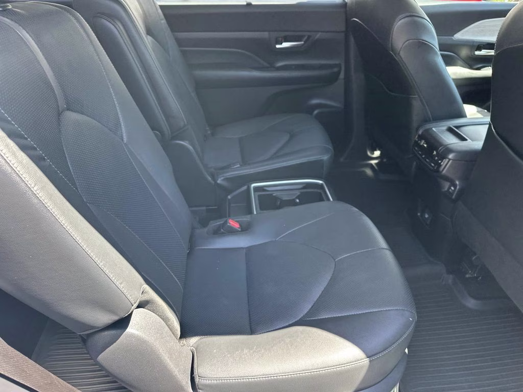 2024 Pearl Toyota Grand Highlander Platinum AWD SUV