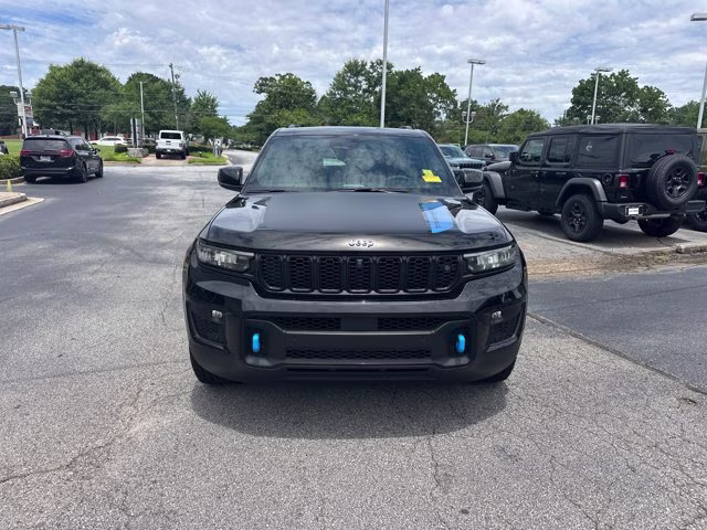 2022 Diamond Black Crystal Pearlcoat Jeep Grand Cherokee 4xe 4X4 SUV