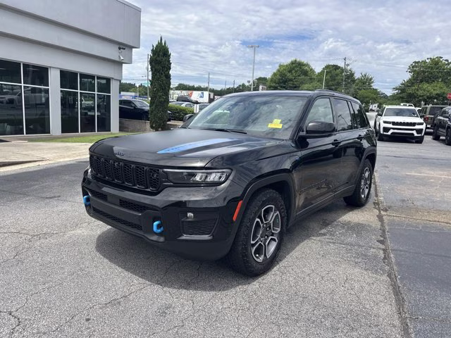2022 Diamond Black Crystal Pearlcoat Jeep Grand Cherokee 4xe 4X4 SUV