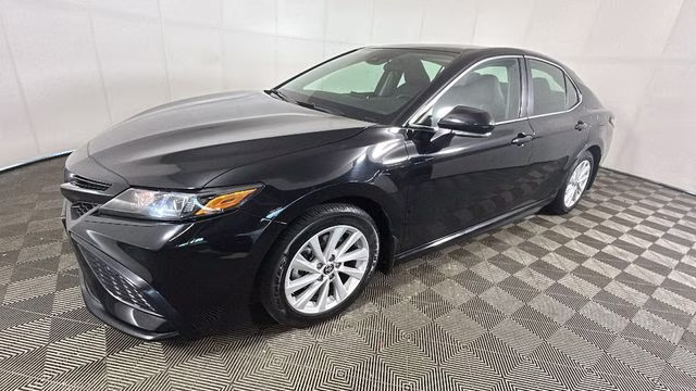 2024 Midnight Black Metallic Toyota Camry SE FWD Sedan