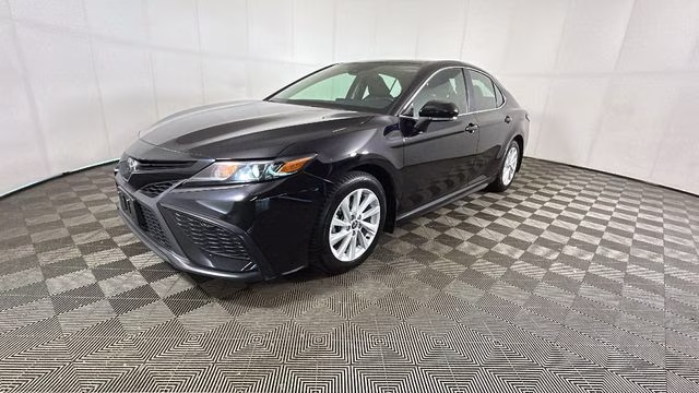 2024 Midnight Black Metallic Toyota Camry SE FWD Sedan