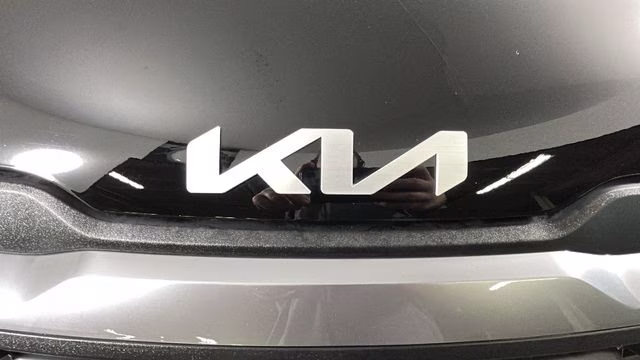 2026 Ebony Black Kia Sportage LX FWD SUV