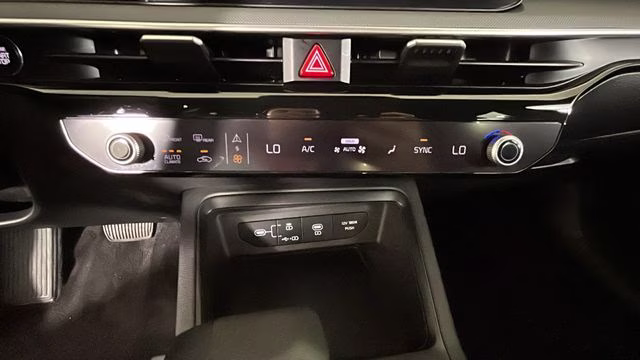 2025 Interstellar Gray Kia K5 LXS FWD Sedan