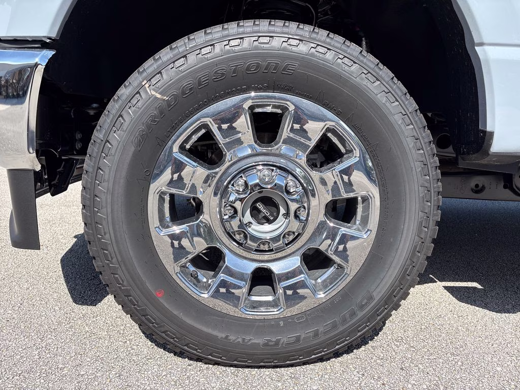 2026 Glacier Gray Metallic Tri-Coat Ford Super Duty F-250 SRW Lariat 4X4 Truck