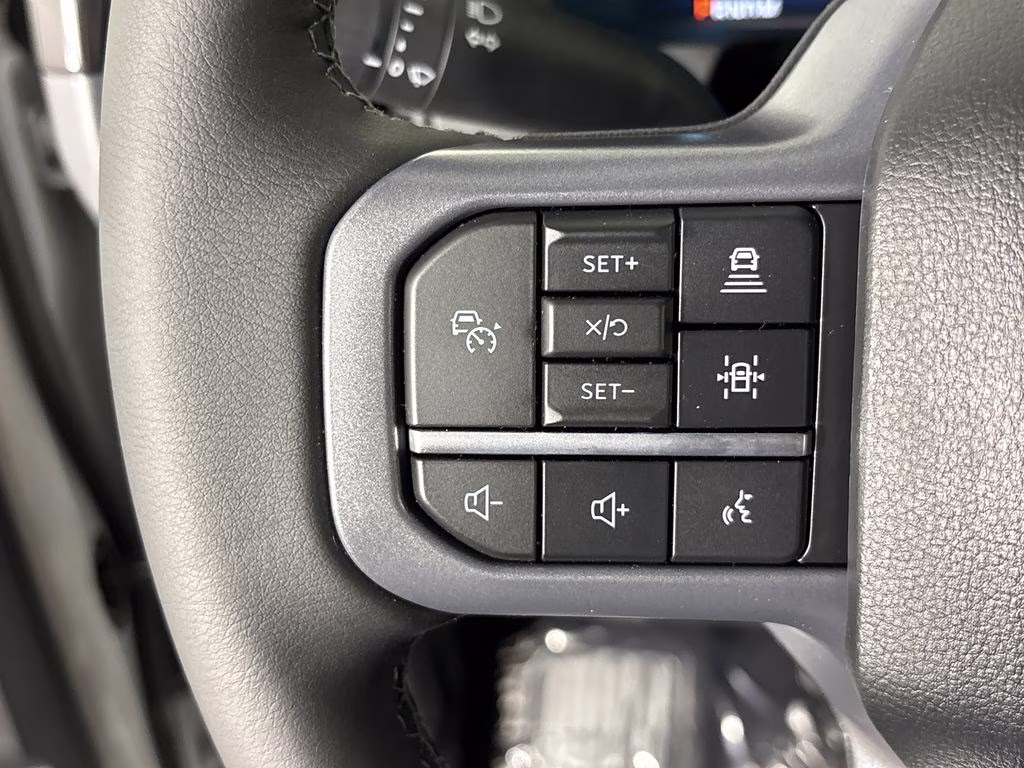 2026 Avalanche Ford F-150 XLT 4X4 Truck