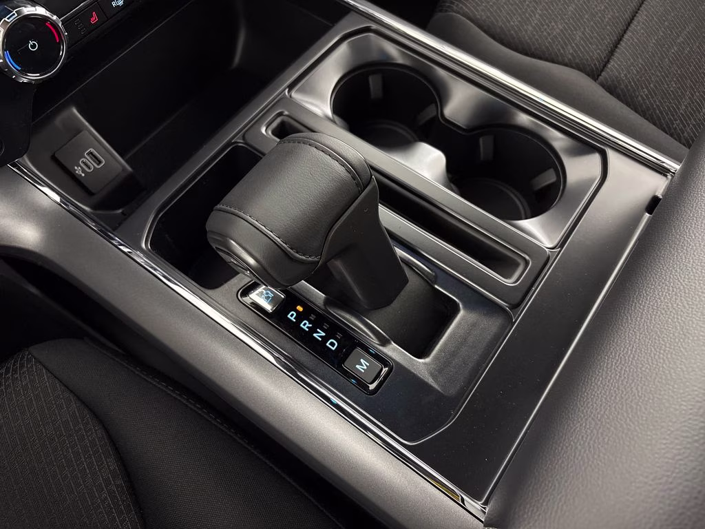 2026 Avalanche Ford F-150 XLT 4X4 Truck
