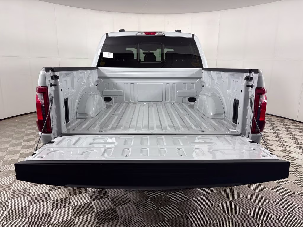 2026 Avalanche Ford F-150 XLT 4X4 Truck