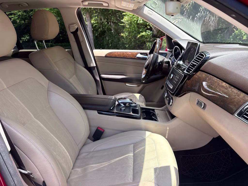 2016 designo Cardinal Red Metallic Mercedes-Benz GLE GLE 350 RWD SUV