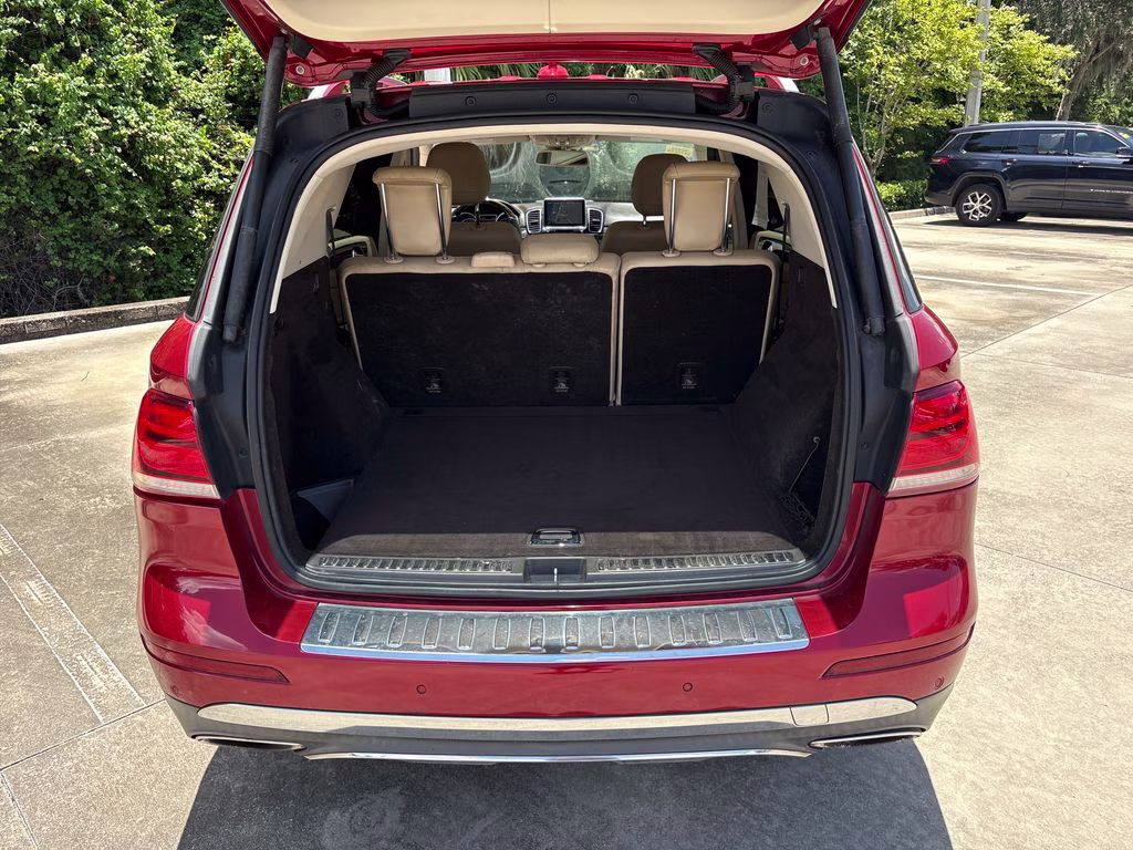 2016 designo Cardinal Red Metallic Mercedes-Benz GLE GLE 350 RWD SUV