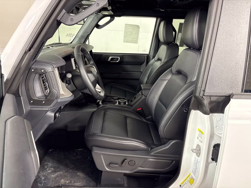 2026 Oxford White Ford Bronco Outer Banks 4X4 SUV